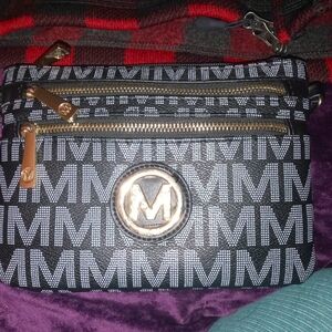 Michael Kors Crossbody/Wristlet